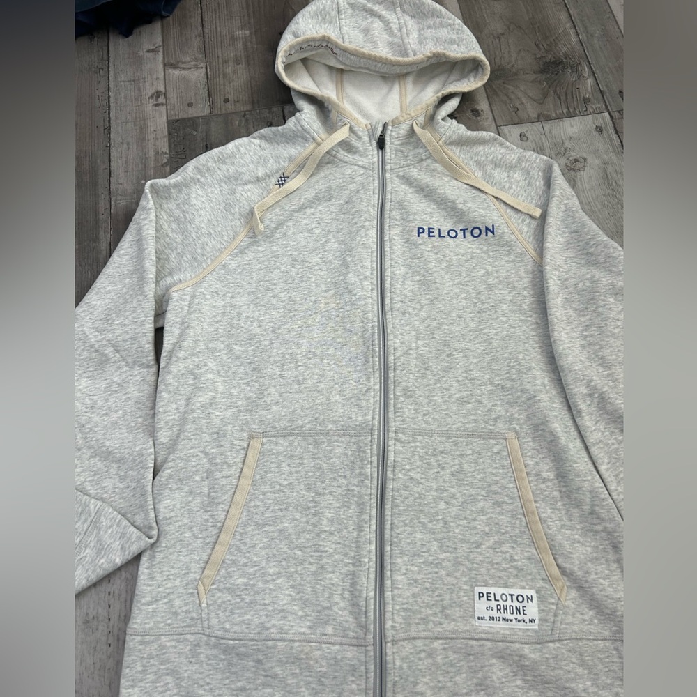 Rhone x Peloton Gray Long Sleeve Full Zip Hoodie Pockets Stretch Fits size M